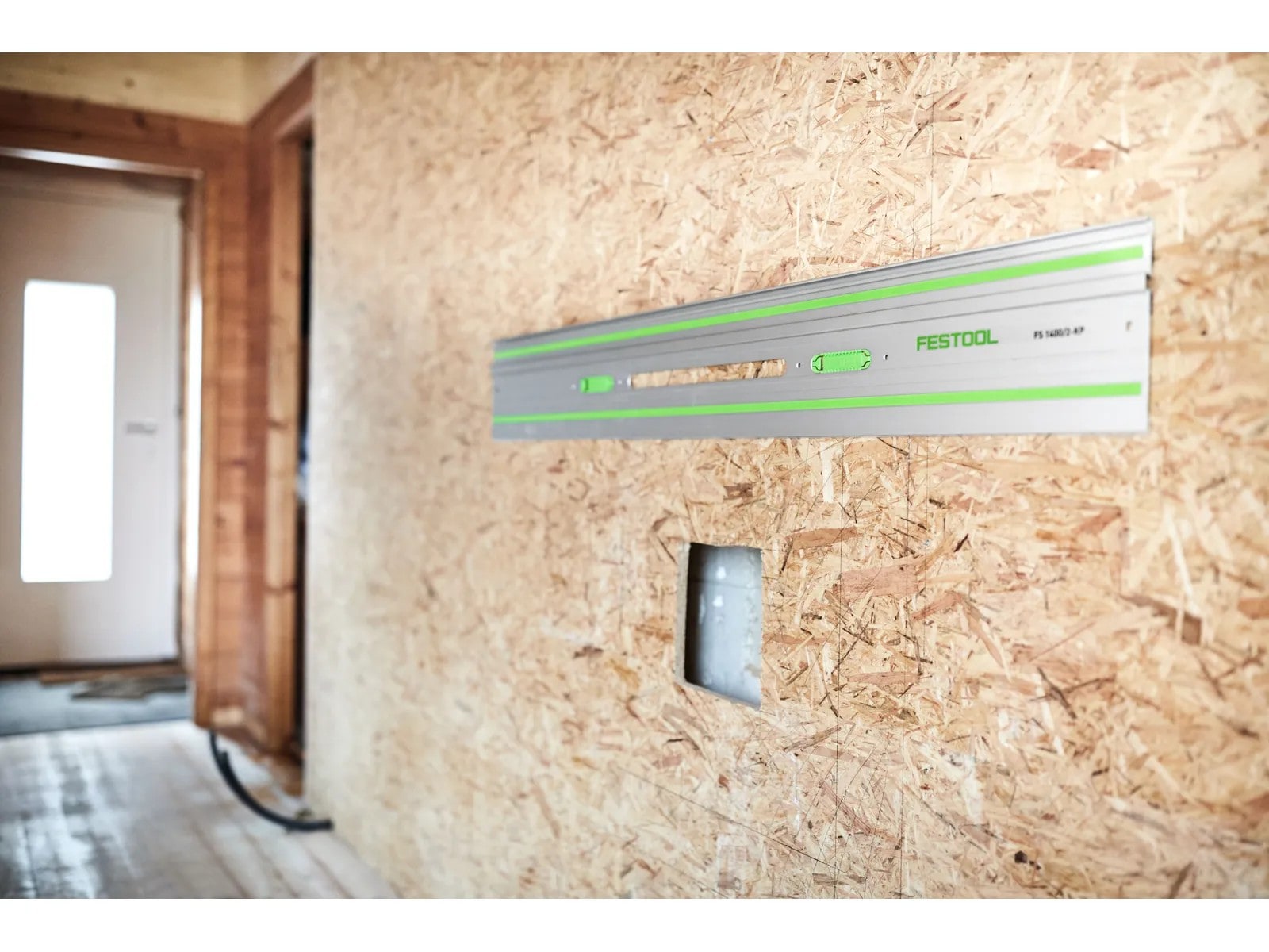 Styrskenor med fästkuddar